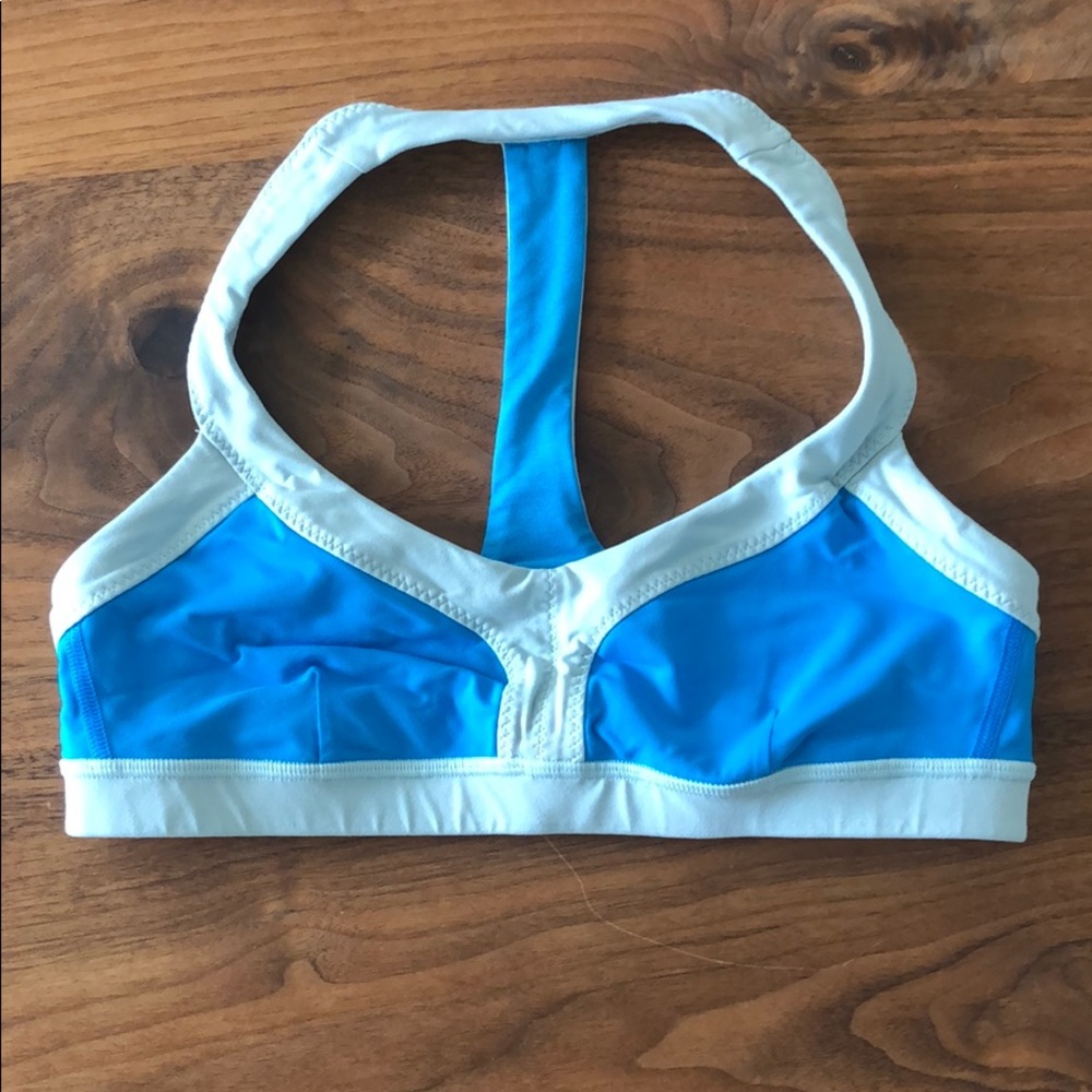 Lulu 🍋 sports bra